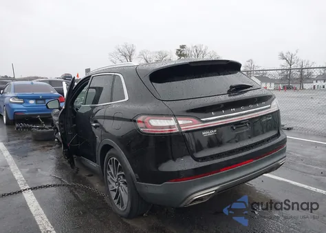 2020 Lincoln Nautilus Reserve z USA, uszkodzony, nr VIN 2LMPJ8K95LBL15191